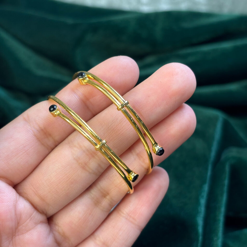 BABY BANGLE 9KT GOLD ( PAIR)