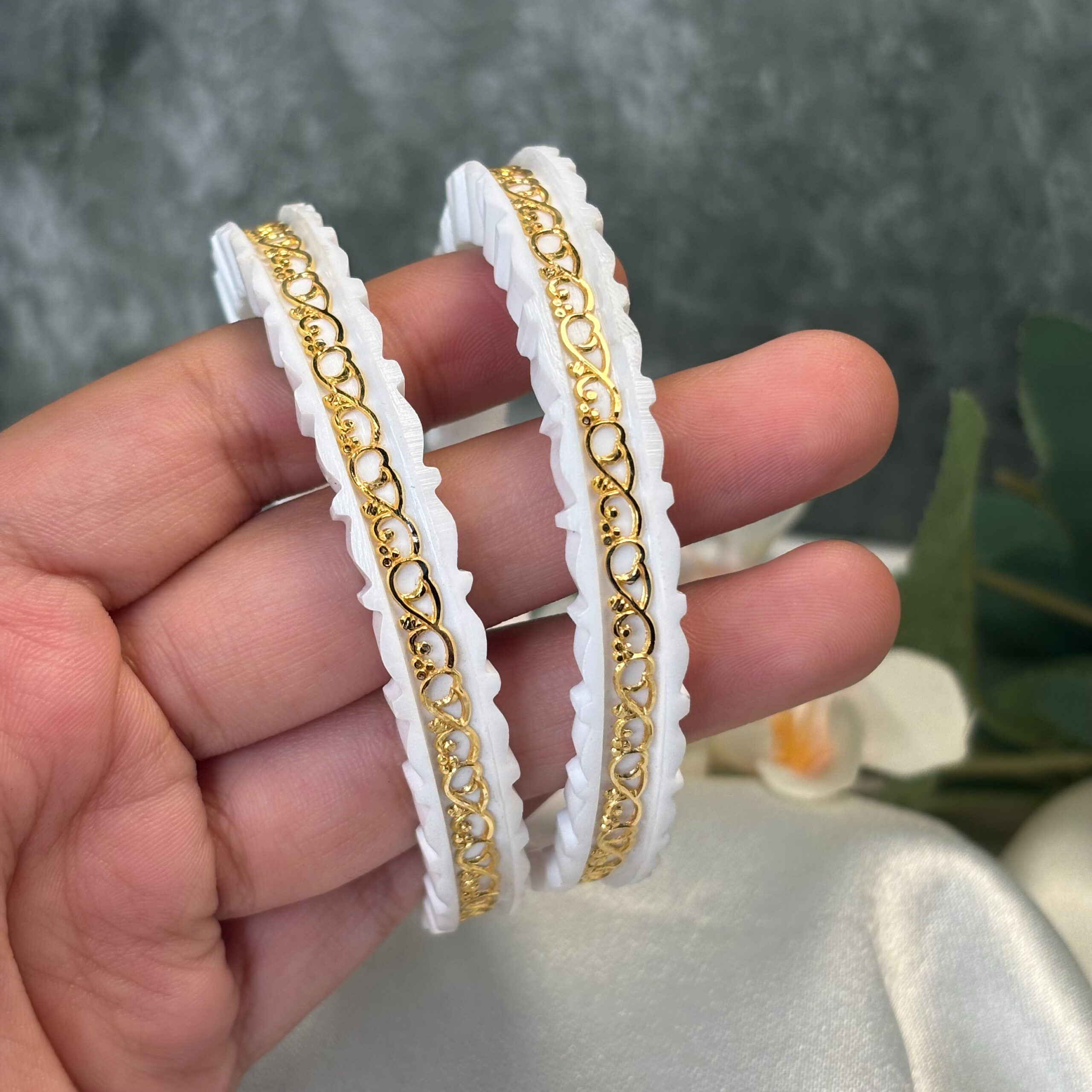 IMG_3323 SAKHA BANGLE 22KT GOLD ( PAIR) - Image 1