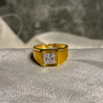 MEN'S RING ( 9KT GOLD) - Image 2