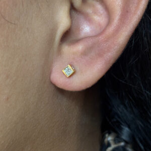 DIAMOND MEN'S STUDS ( 14KT GOLD)
