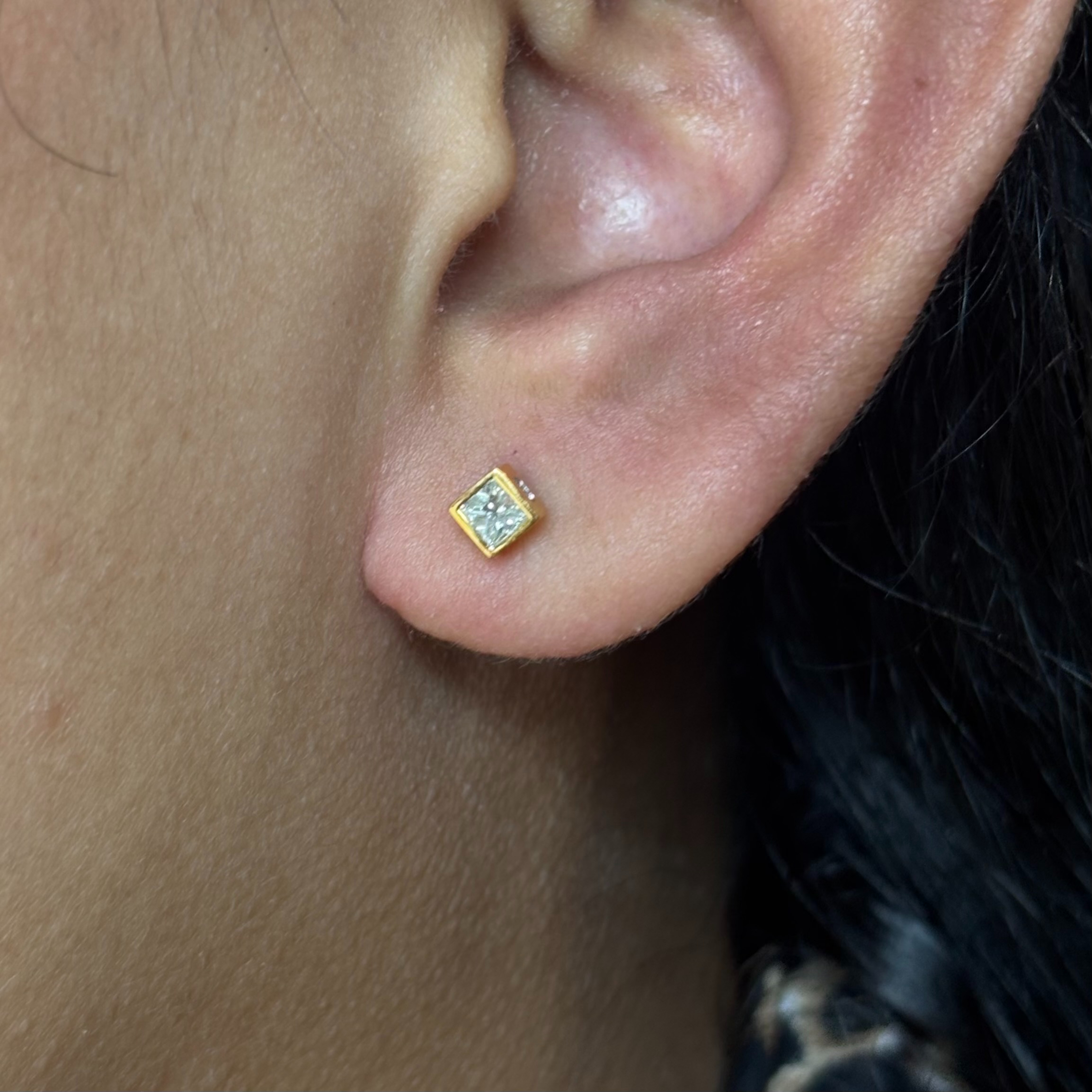 IMG_3837 DIAMOND MEN'S STUDS ( 14KT GOLD) - Image 1