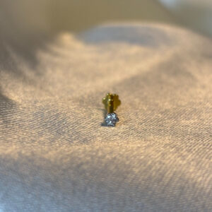 DIAMOND NOSE PIN ( 14KT GOLD)