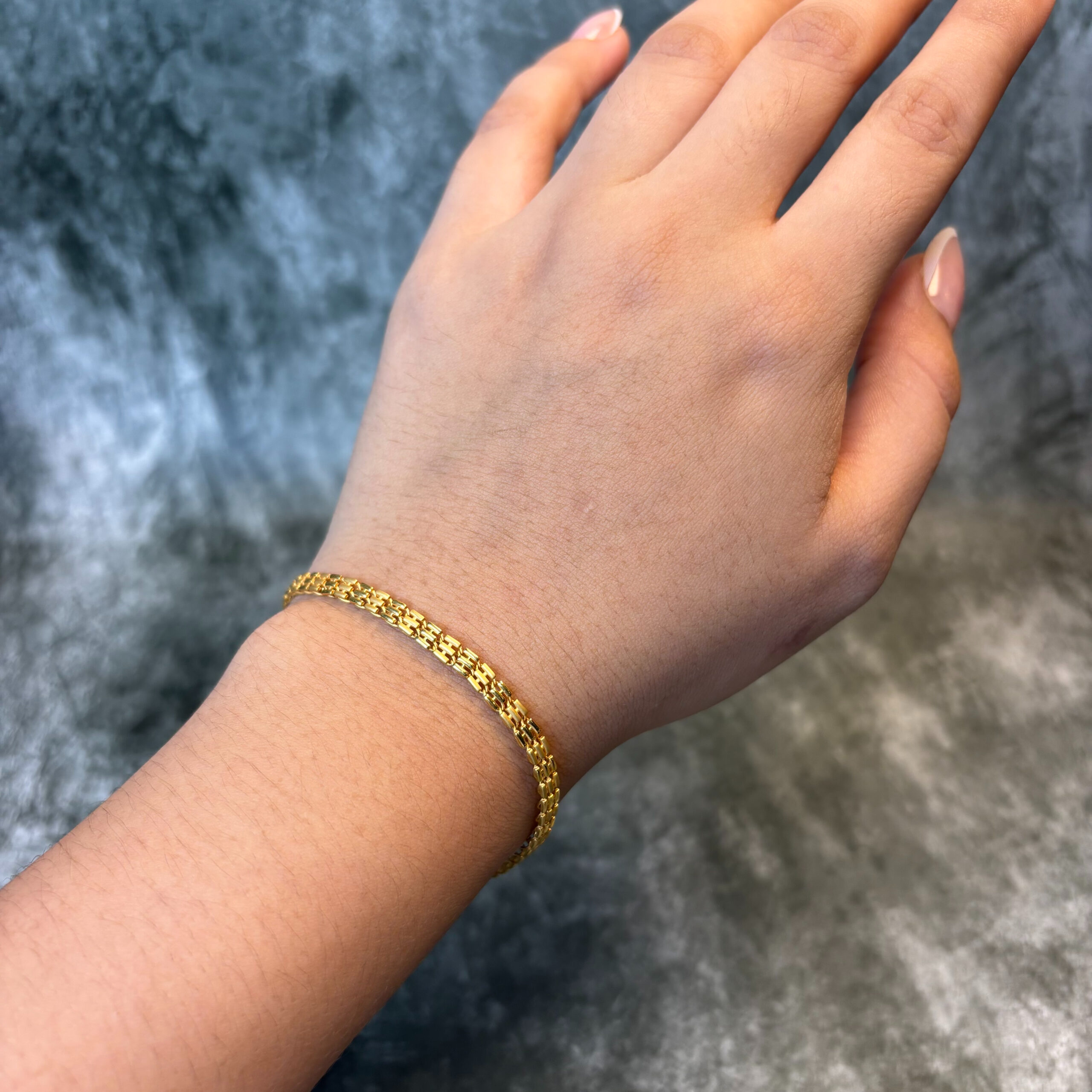 IMG_4365 LADIES BRACELET ( 22KT GOLD) - Image 1