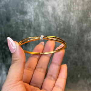 LADIES BANGLE ( 22KT GOLD)