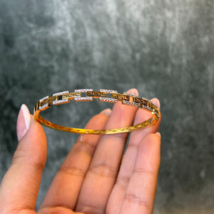 LADIES BANGLE ( 22KT GOLD)