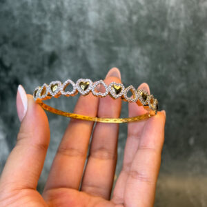 LADIES BANGLE ( 22KT GOLD)