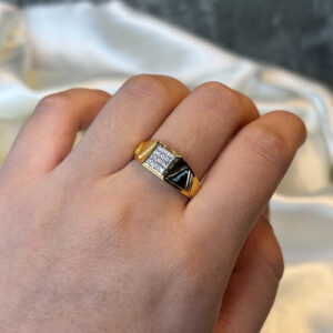 DIAMOND RING ( 18KT GOLD)
