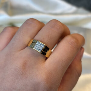 DIAMOND RING ( 18KT GOLD)