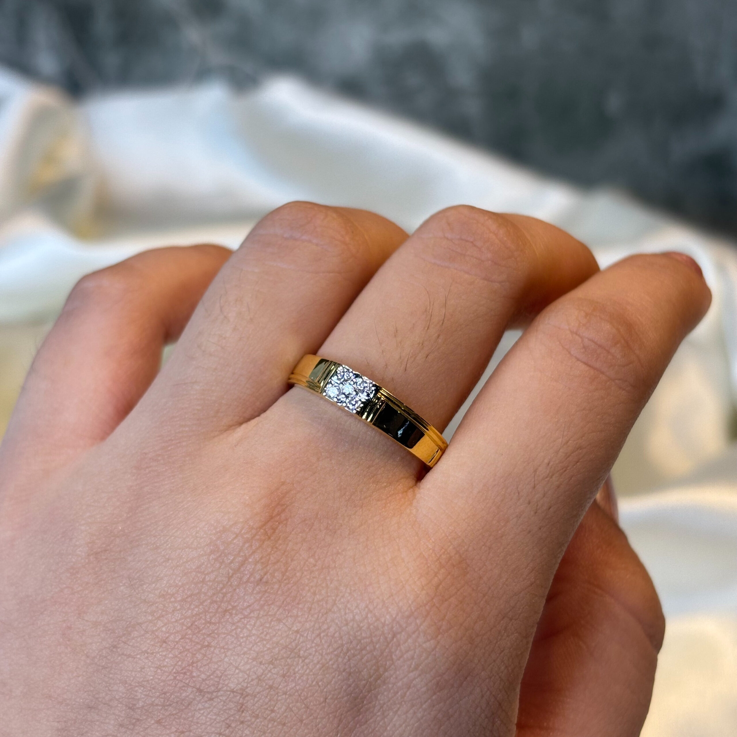 IMG_4678 DIAMOND RING ( 18KT GOLD) - Image 1
