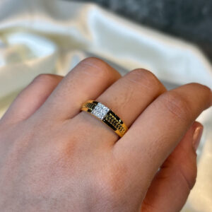 DIAMOND RING ( 9KT GOLD)