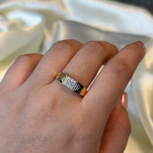 DIAMOND RING ( 9KT GOLD)