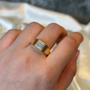 DIAMOND RING ( 9KT GOLD)