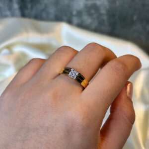 DIAMOND RING ( 9KT GOLD)