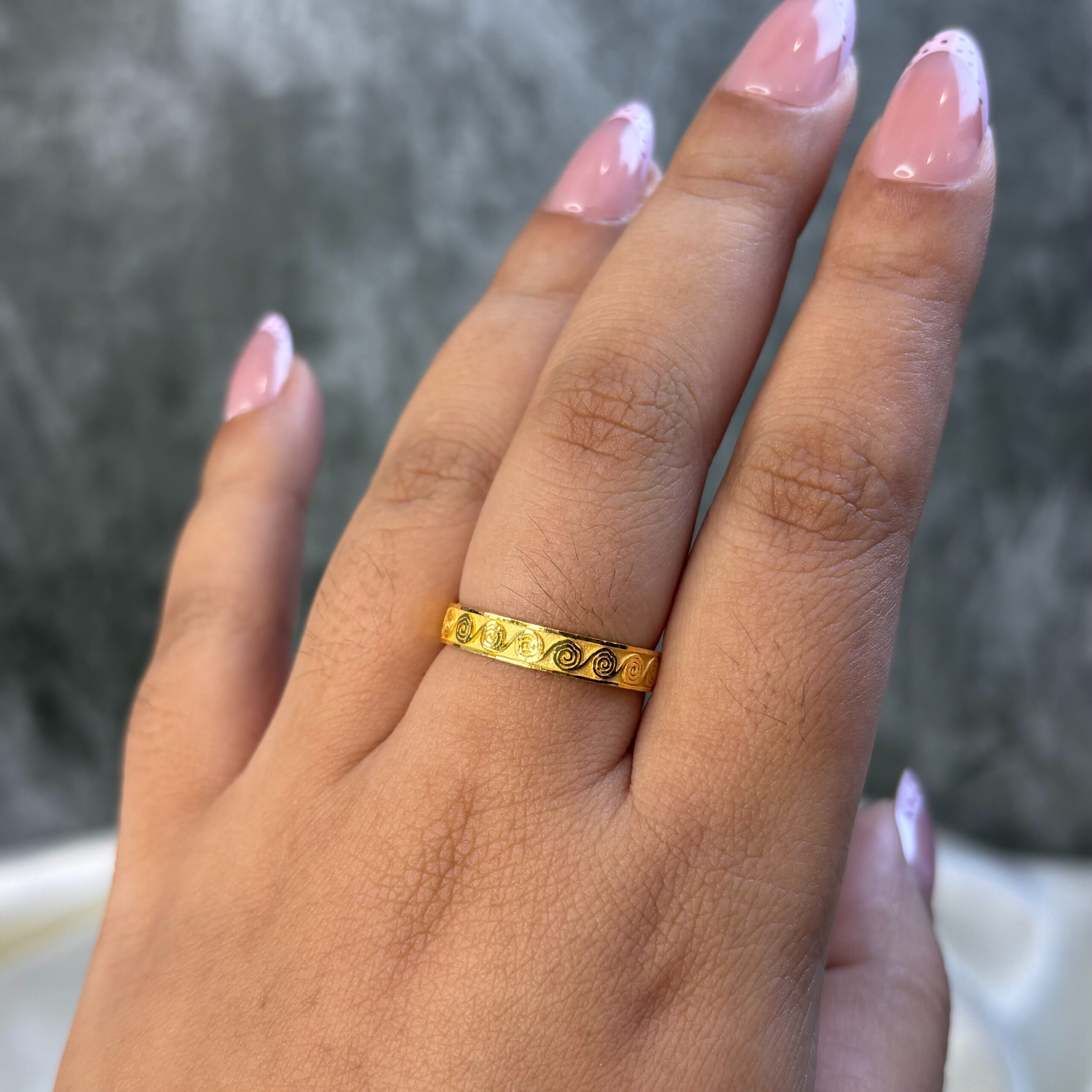 IMG_4879 RING (GOLD 24KT) - Image 1