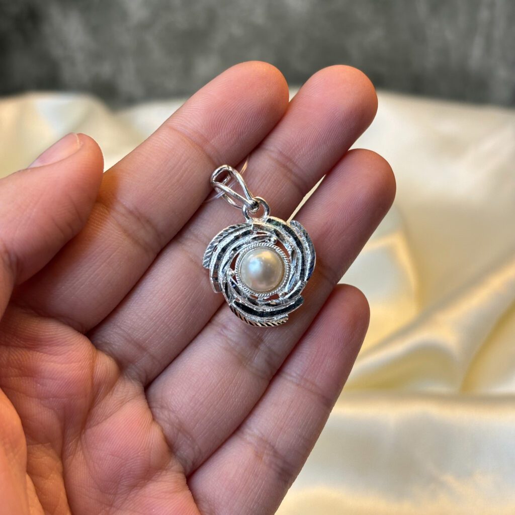 PENDENT ( 925 SILVER)