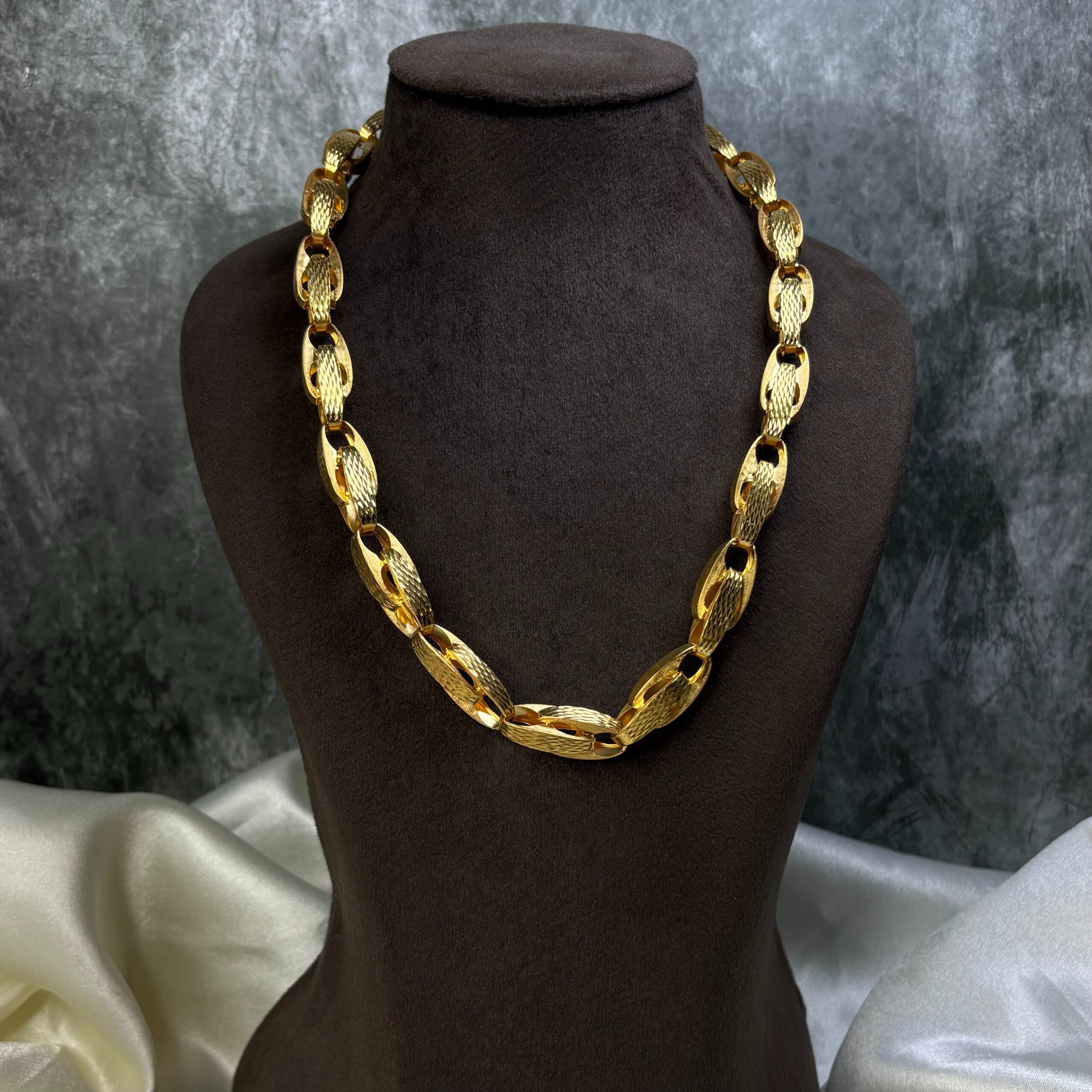 CHAIN ( 22KT GOLD)
