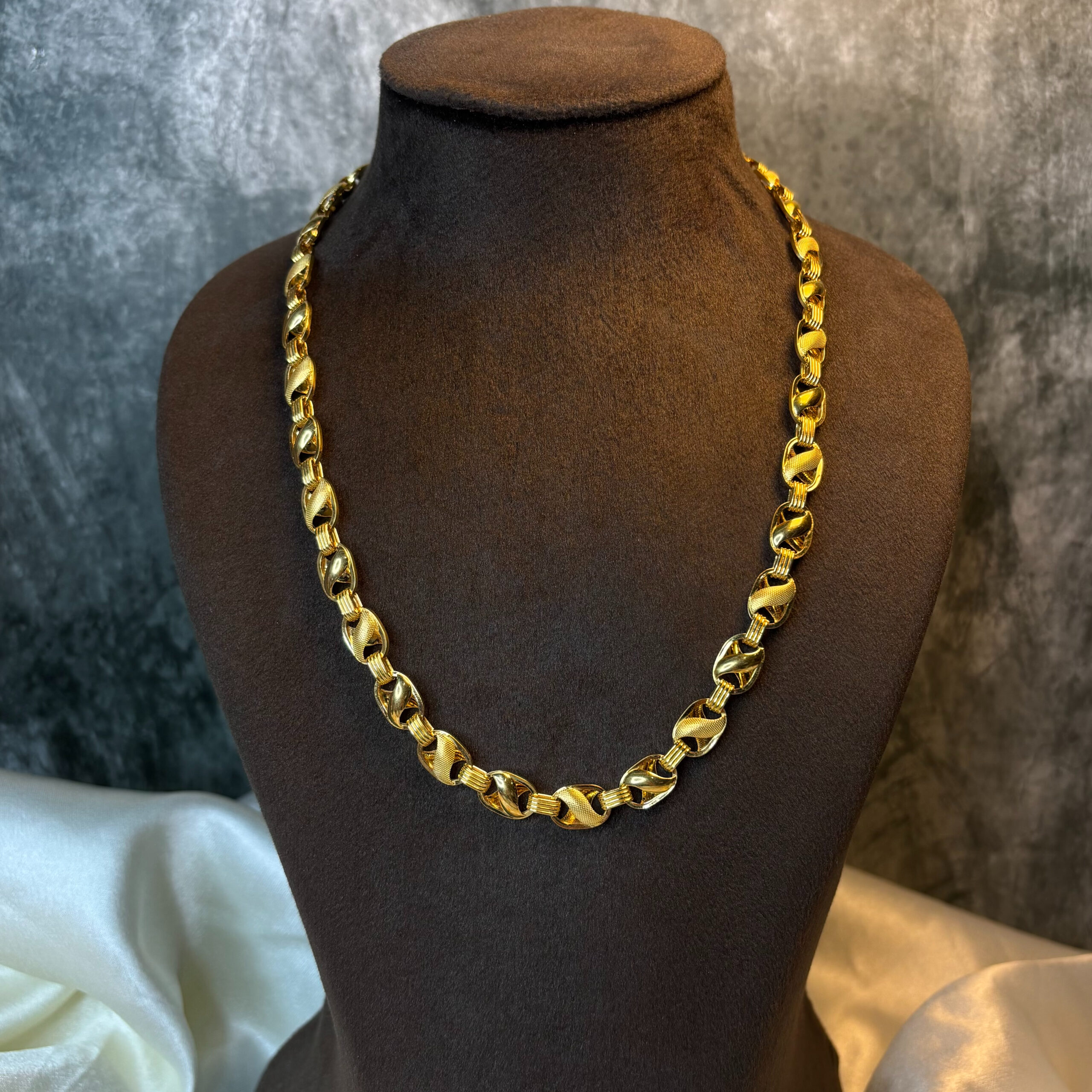 CHAIN ( 22KT GOLD)