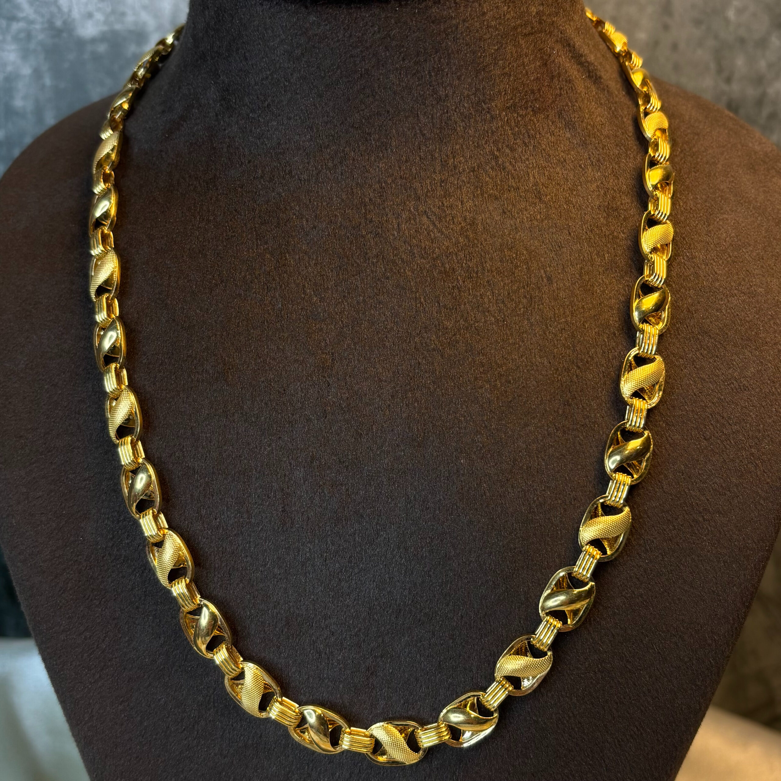 CHAIN ( 22KT GOLD)