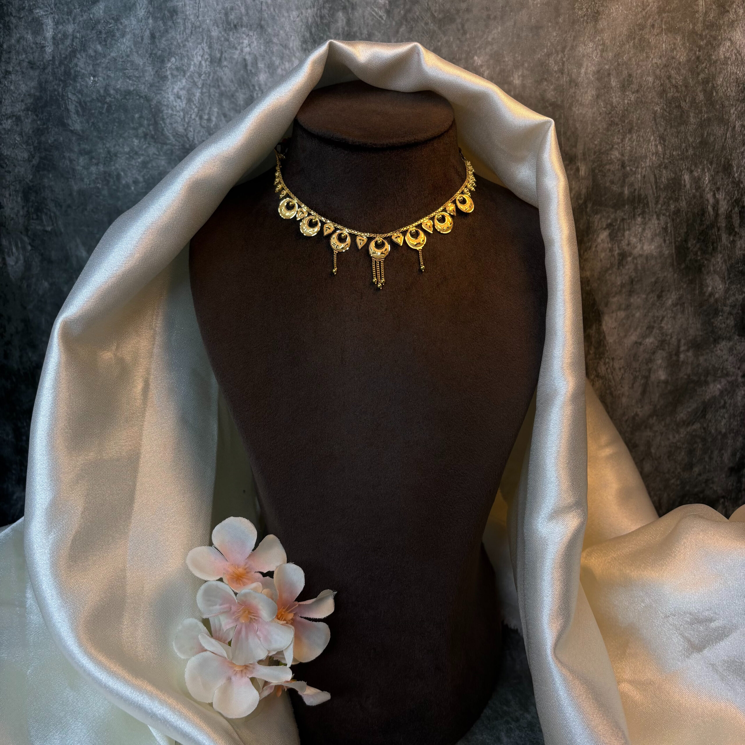 CHOKER NECKLACE ( 22KT GOLD)