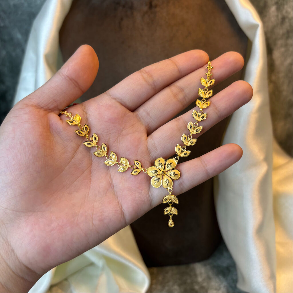 CHOKER NECKLACE ( 22KT GOLD) - Image 3