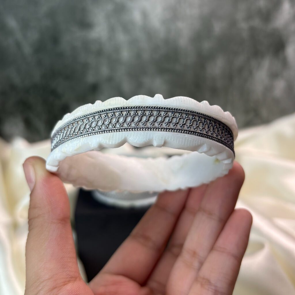SAKHA BANGLE ( 925 SILVER) - Image 3