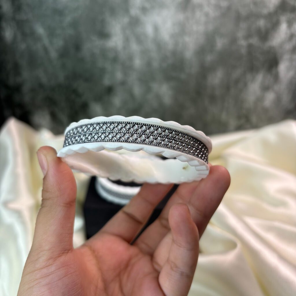 SAKHA BANGLE ( 925 SILVER) - Image 3