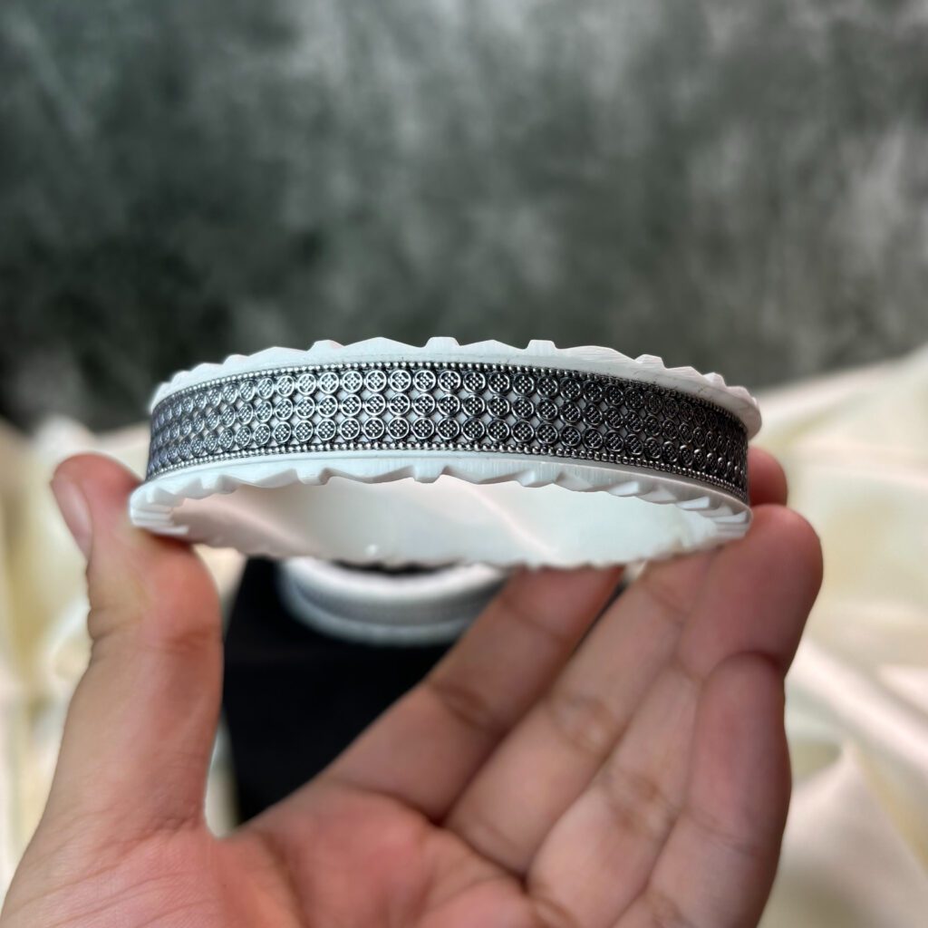 SAKHA BANGLE ( 925 SILVER) - Image 3