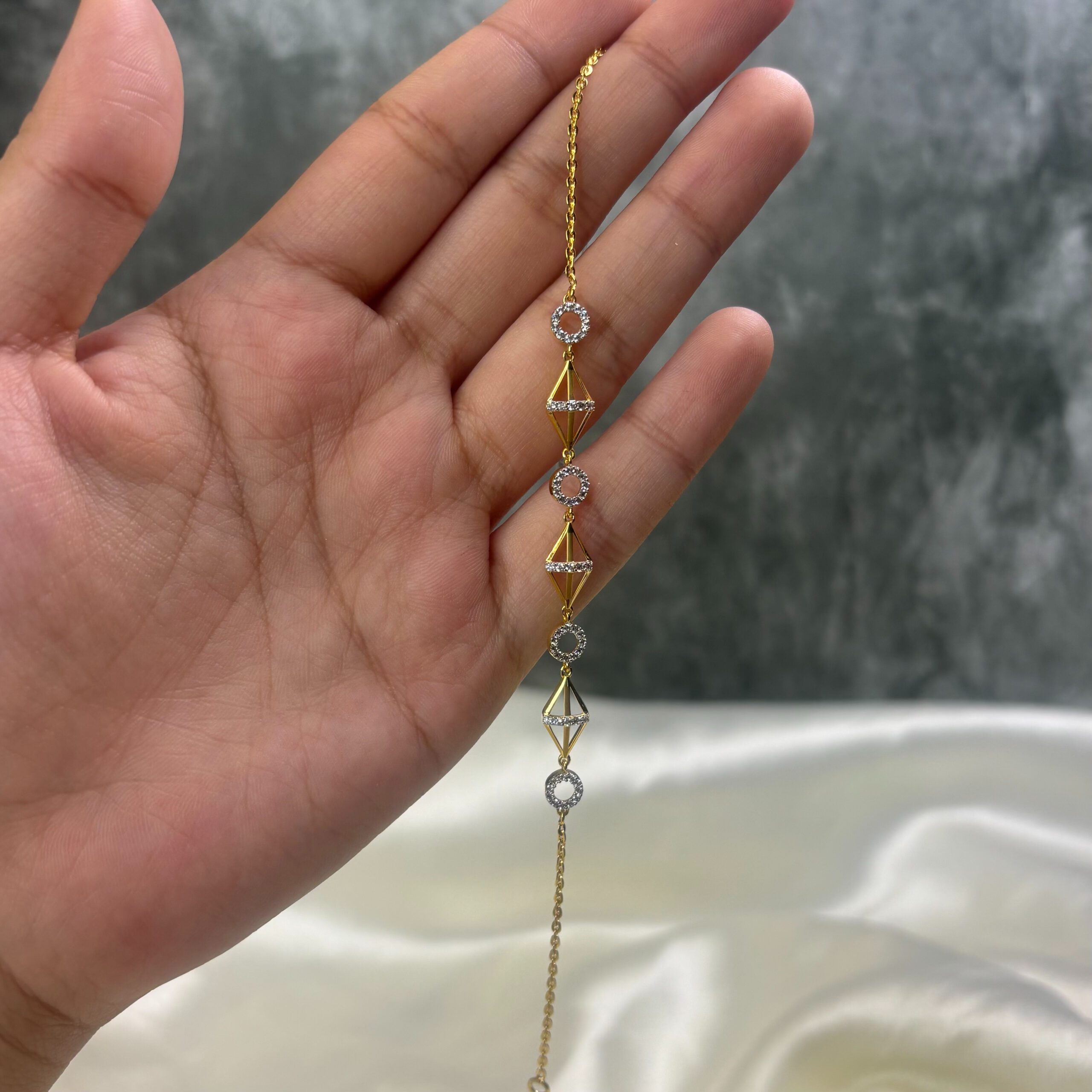 BRACELET ( 9KT GOLD)