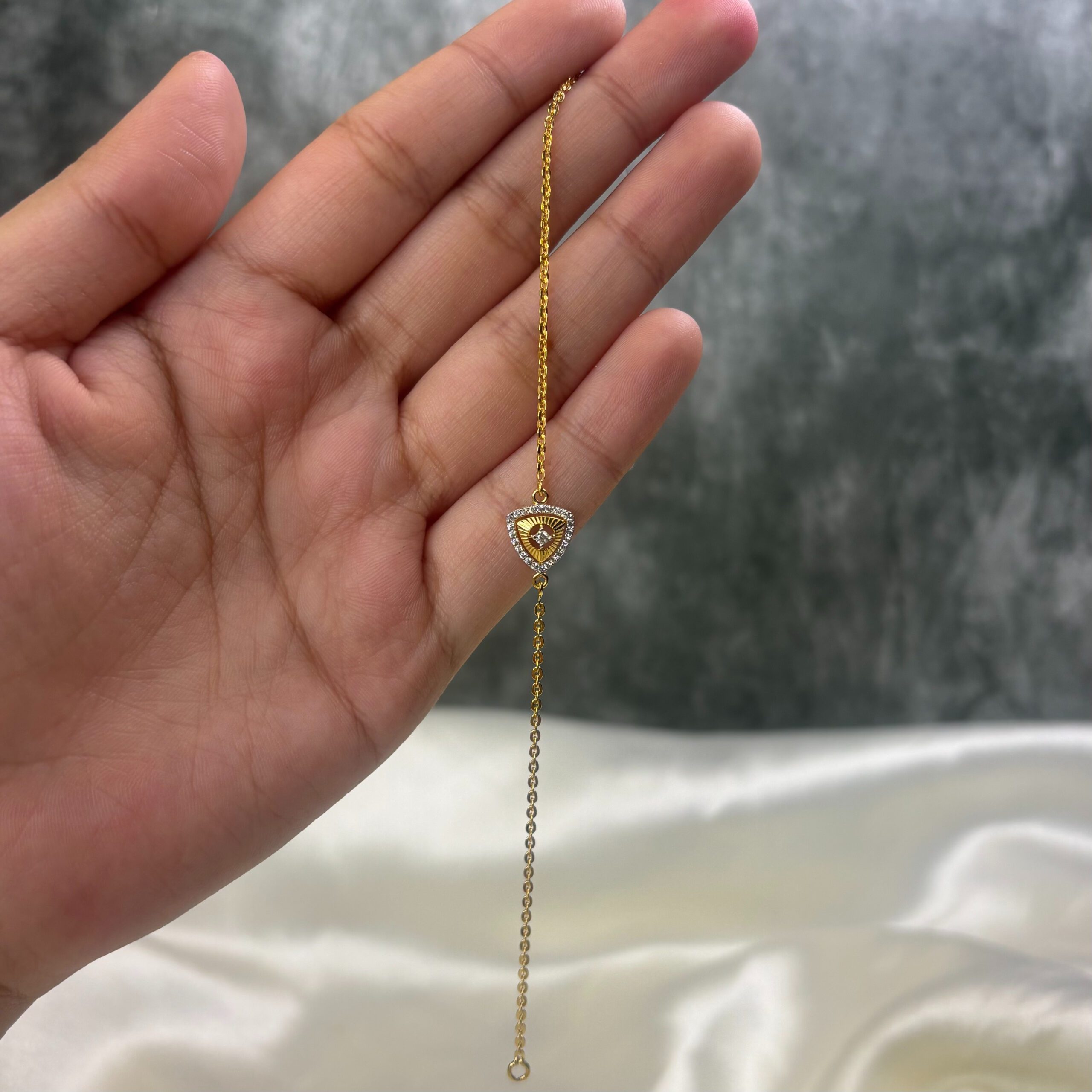 BRACELET ( 9KT GOLD)