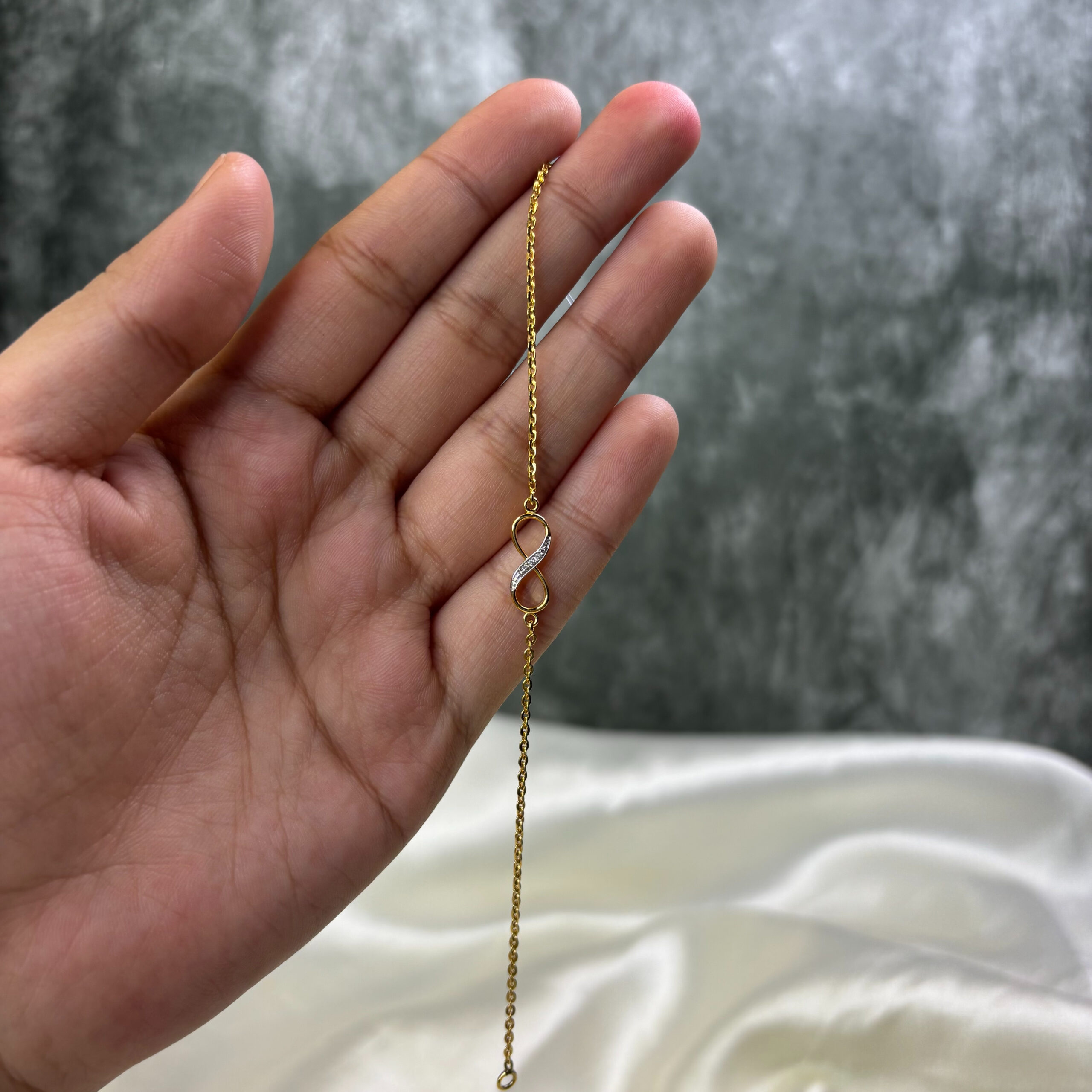 BRACELET ( 9KT GOLD)