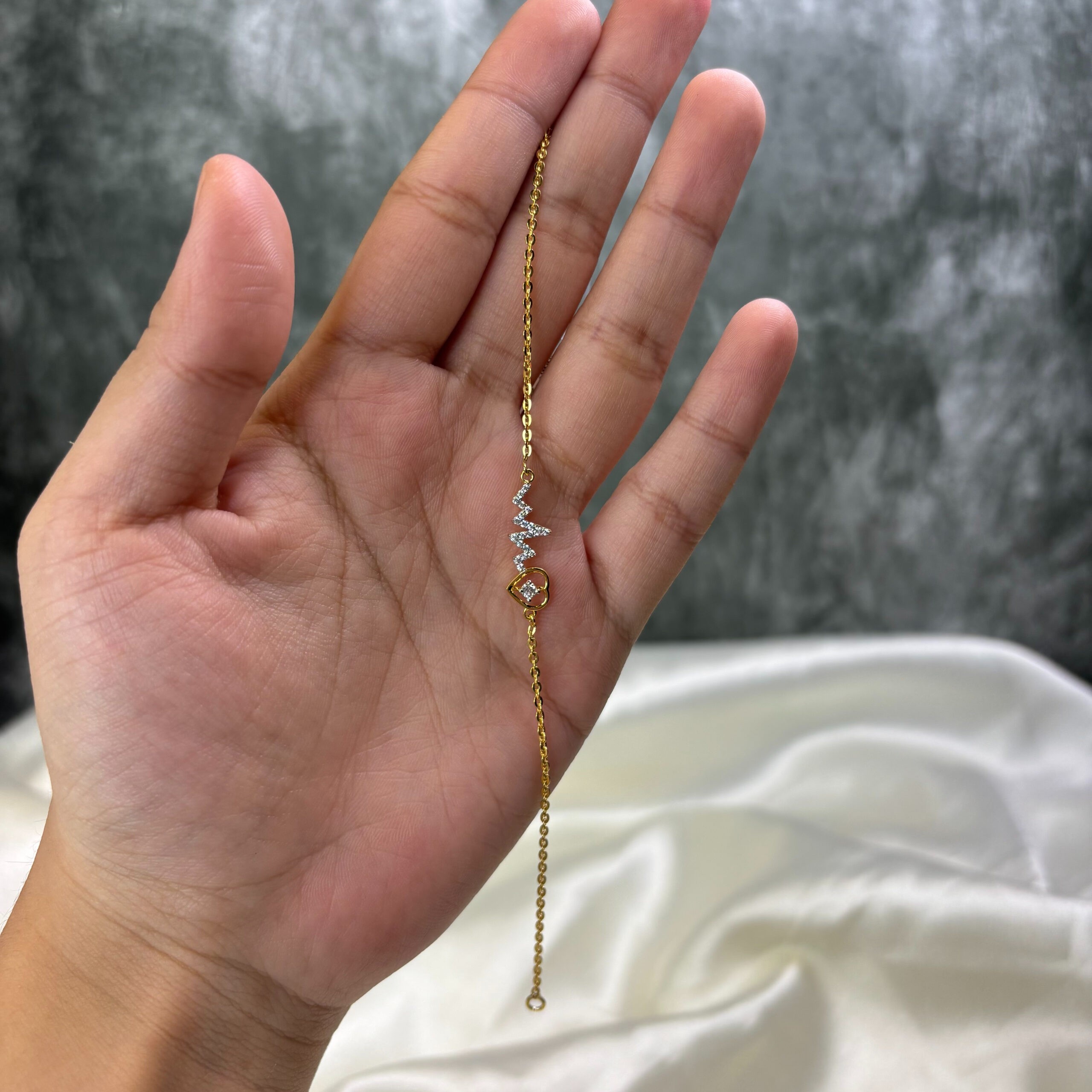 BRACELET ( 9KT GOLD)
