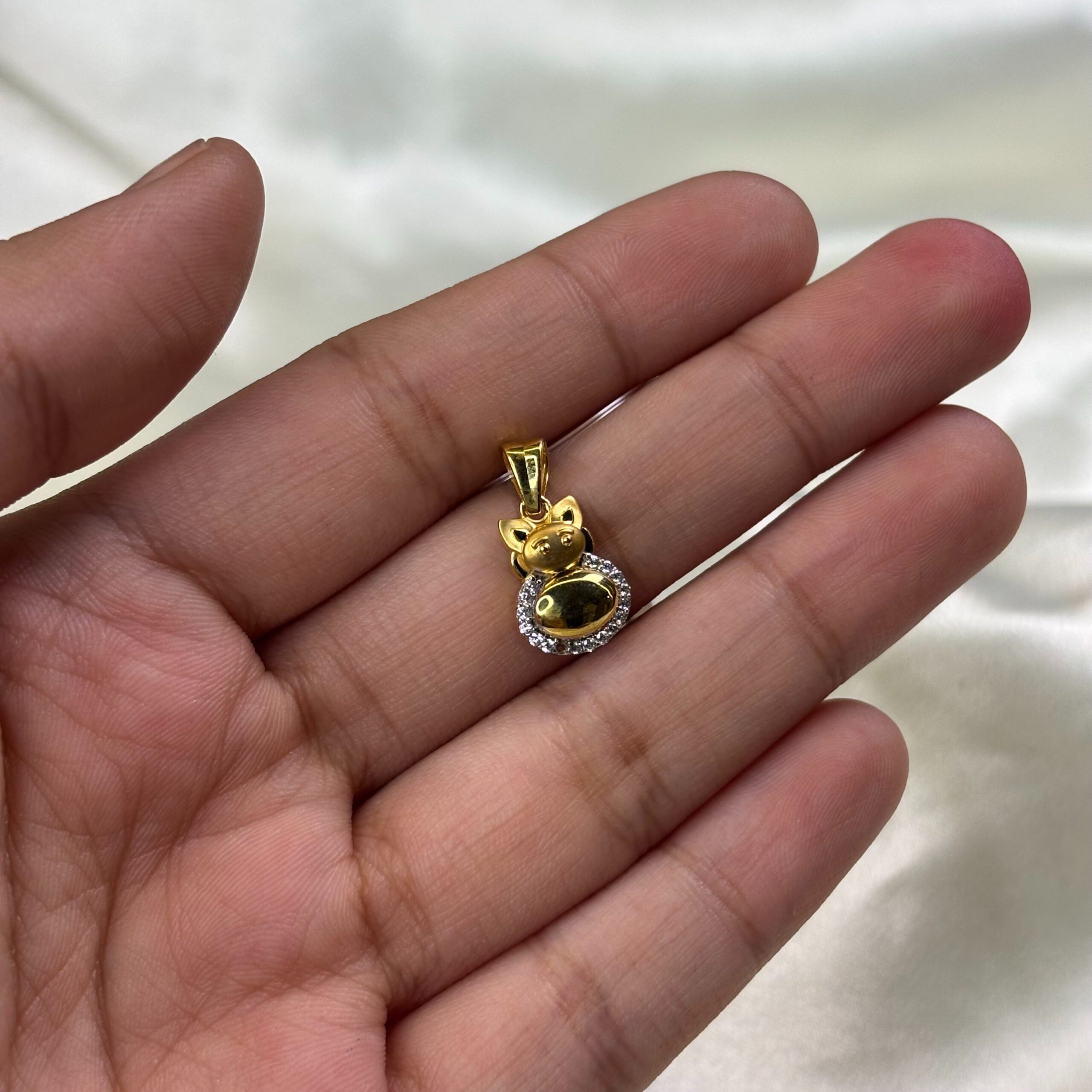 PENDENT ( 9KT GOLD)