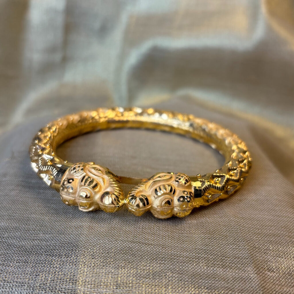 LADIES BANGLE ( 22KT GOLD) - Image 3
