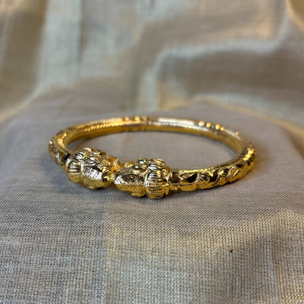 LADIES BANGLE ( 22KT GOLD) - Image 3