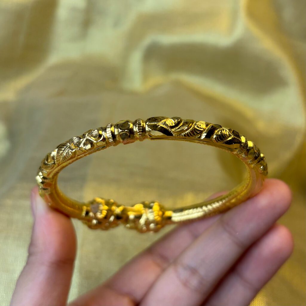 LADIES BANGLE ( 22KT GOLD) - Image 2
