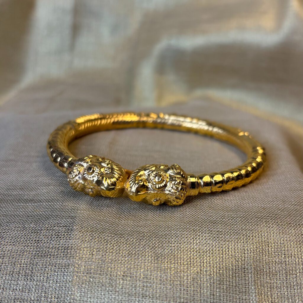 LADIES BANGLE ( 22KT GOLD) - Image 3