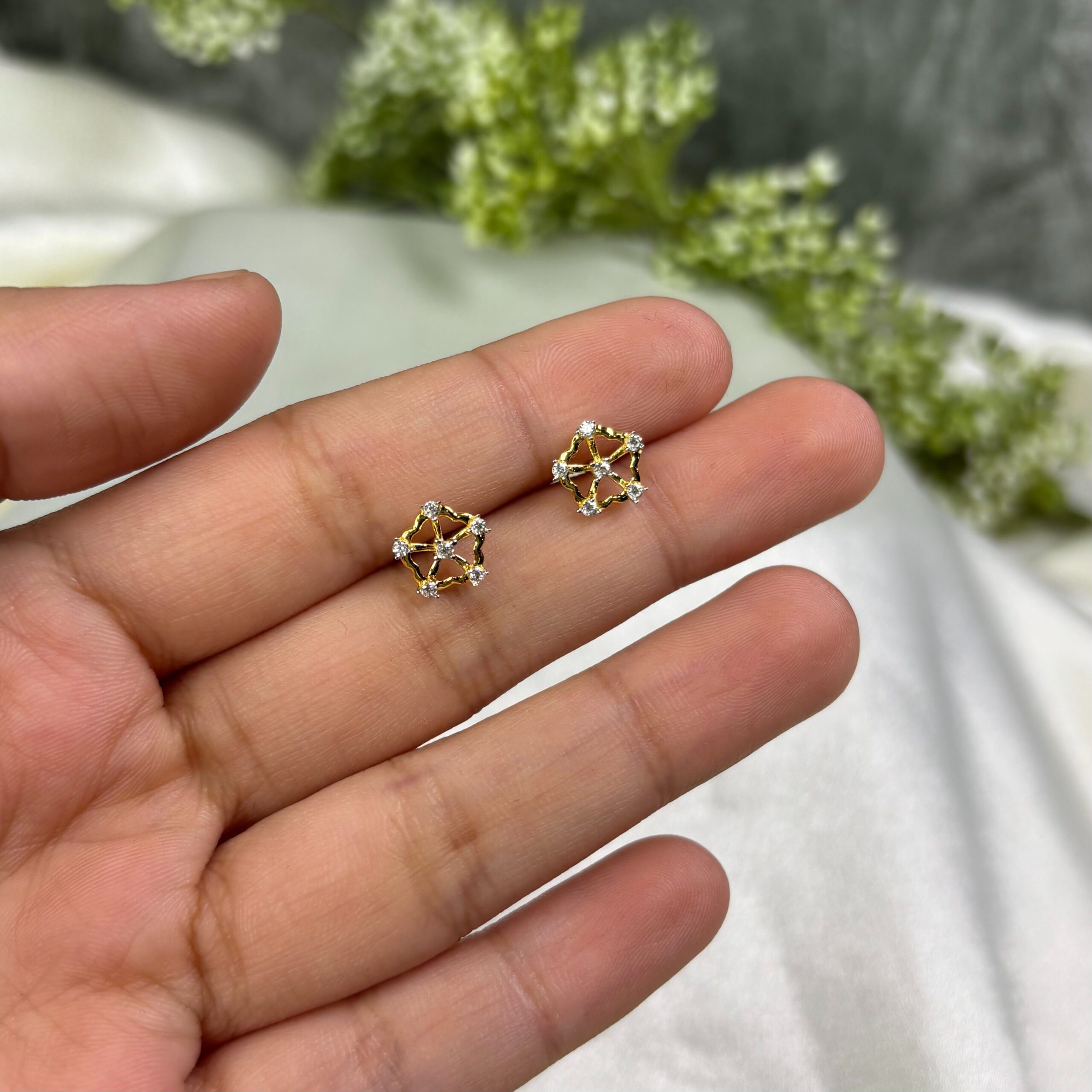 EARRING ( 18KT GOLD)