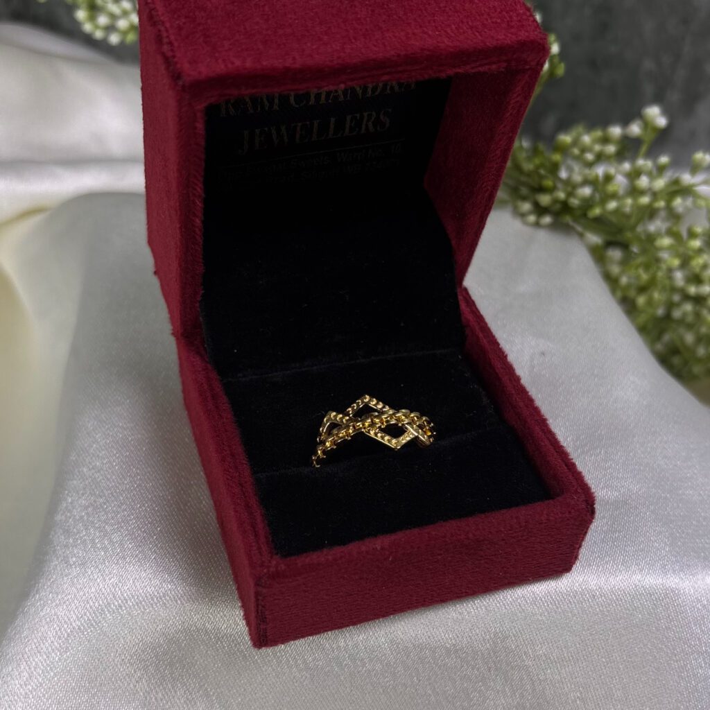 LADIES RING ( 18KT GOLD) - Image 2
