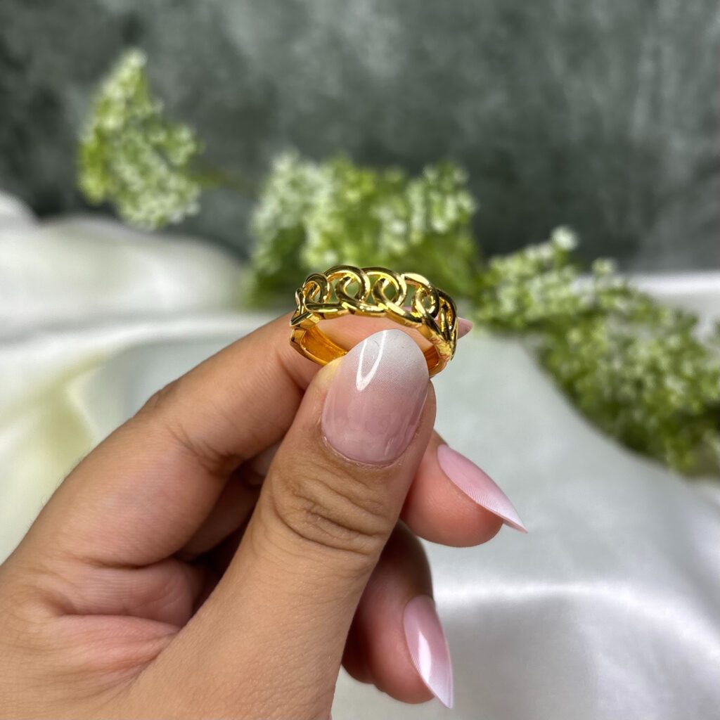 LADIES RING ( 18KT GOLD) - Image 3