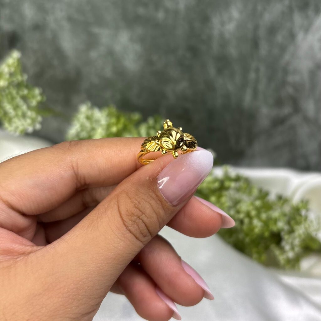LADIES RING ( 18KT GOLD) - Image 3