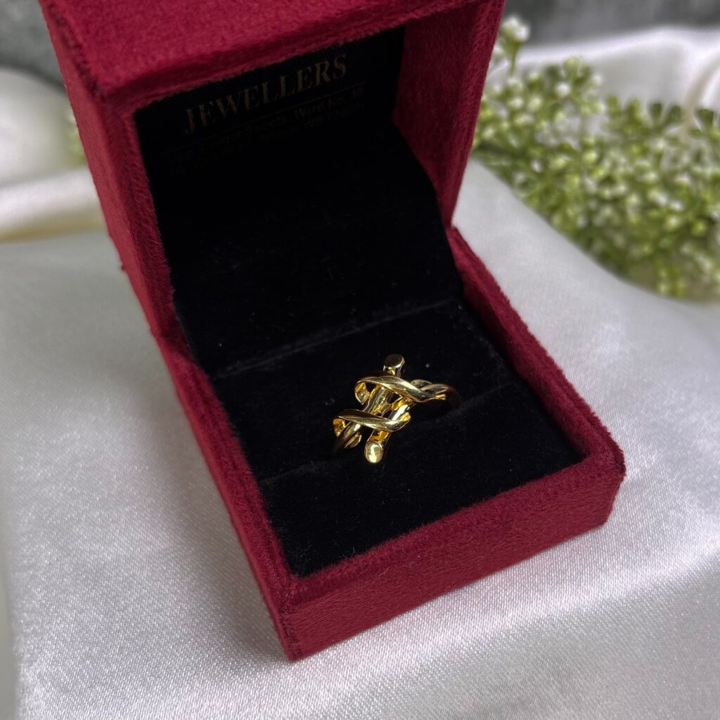 LADIES RING ( 18KT GOLD) - Image 2