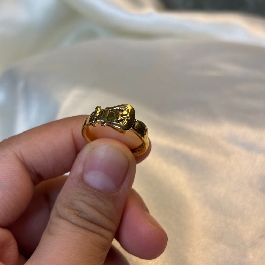 LADIES RING ( 18KT GOLD) - Image 3