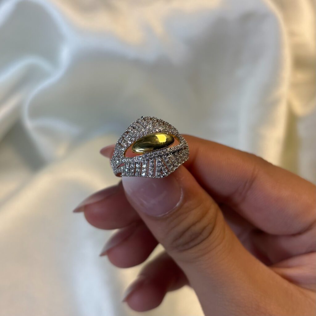 LADIES RING ( 18KT GOLD) - Image 3