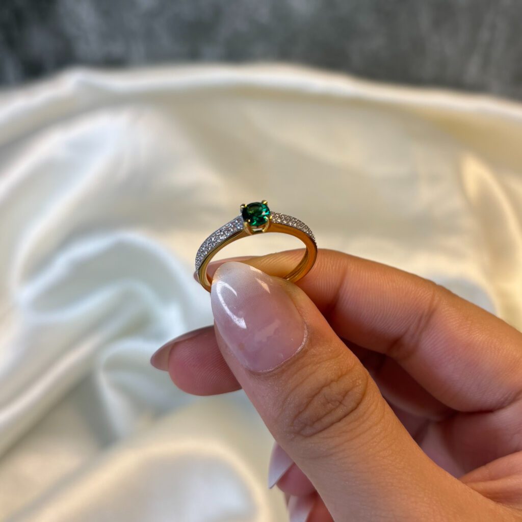 LADIES RING ( 18KT GOLD) - Image 3