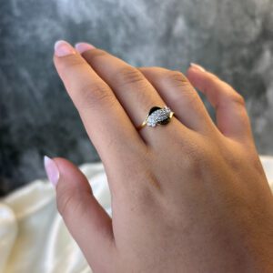 LADIES RING ( 18KT GOLD)