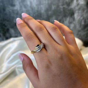 LADIES RING ( 18KT GOLD)