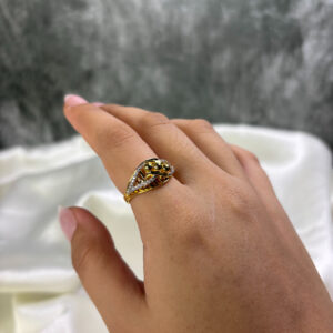 LADIES RING ( 18KT GOLD)