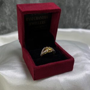 LADIES RING ( 18KT GOLD)