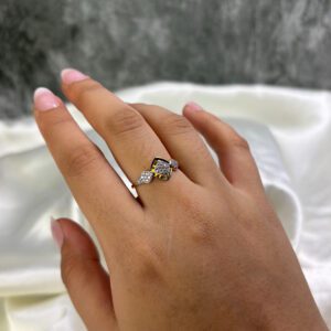 LADIES RING ( 18KT GOLD)