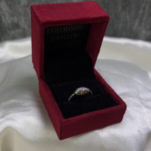 LADIES RING ( 18KT GOLD)